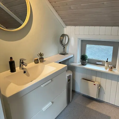 Cozy With Sea View 에스비에르