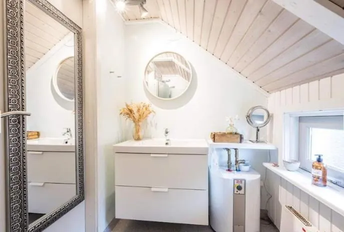 Cozy With Sea View *